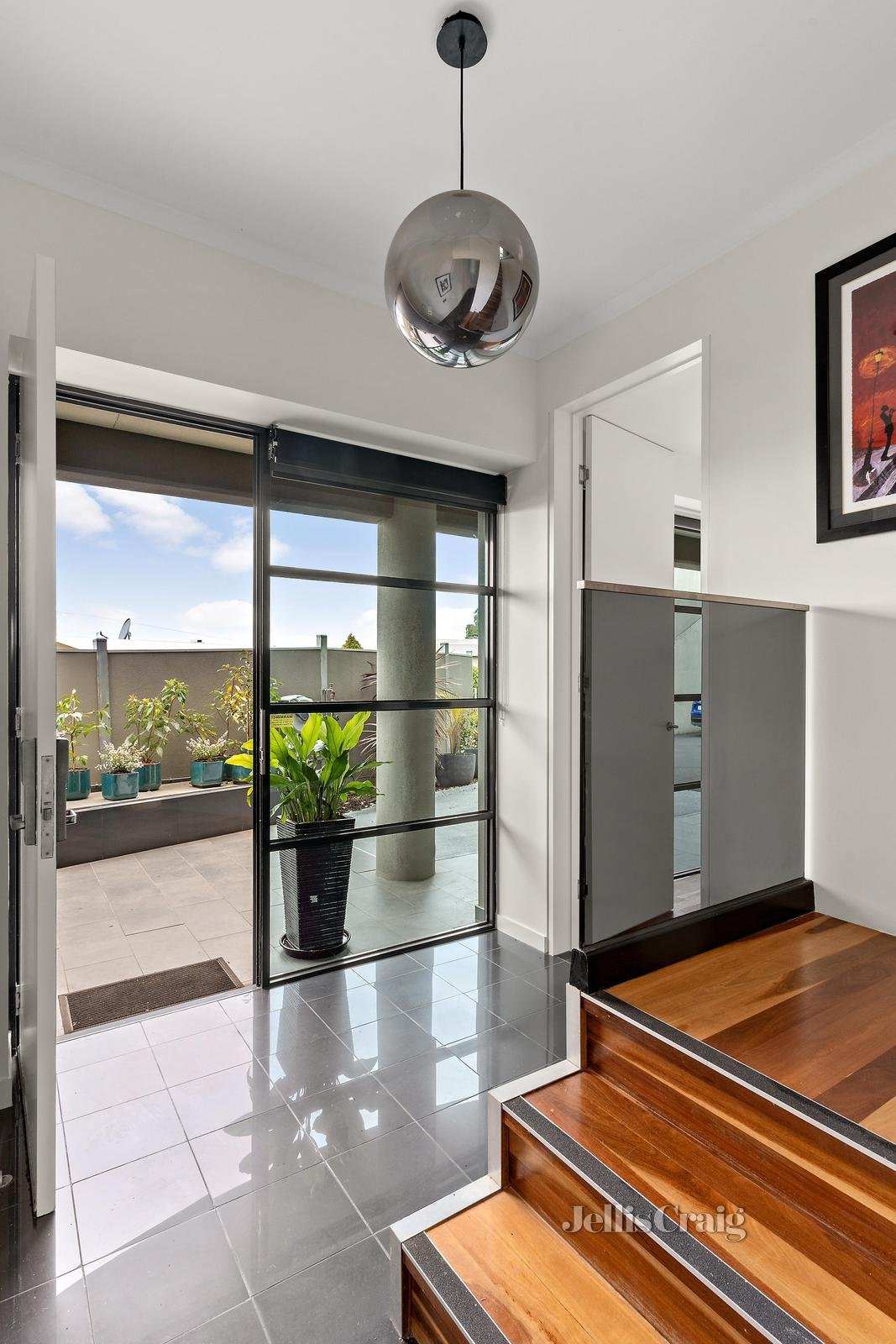 6/3 Hillside Crescent, Maribyrnong image 3