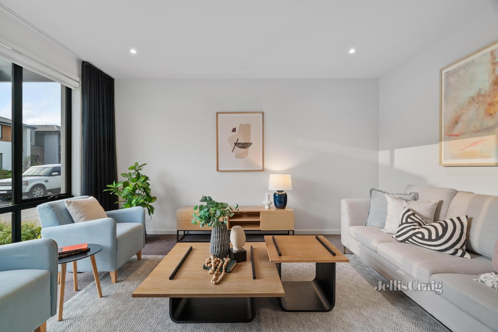 63 Lords Avenue, Mulgrave image 2