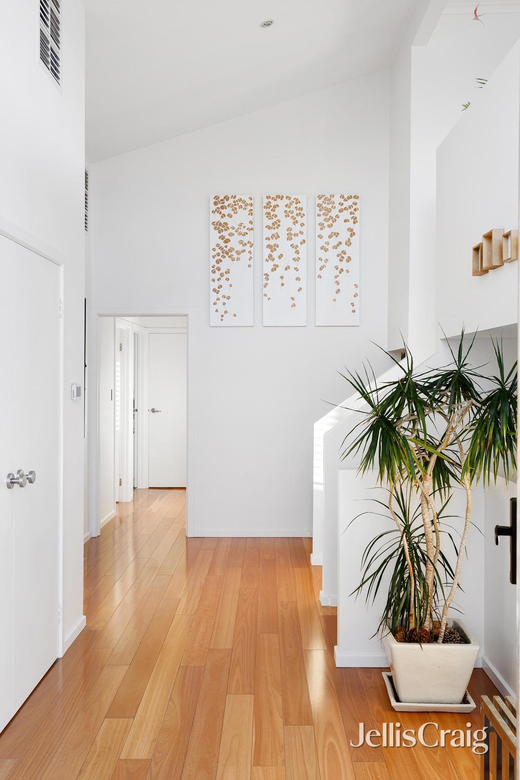 63 Maxine Drive, St Helena image 3