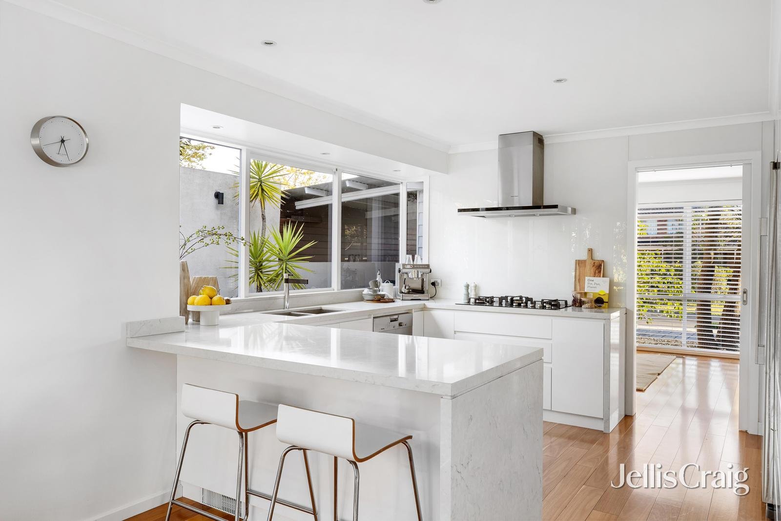 63 Maxine Drive, St Helena image 5