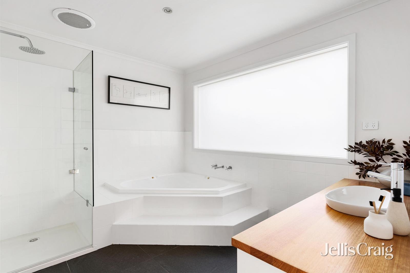 63 Maxine Drive, St Helena image 15