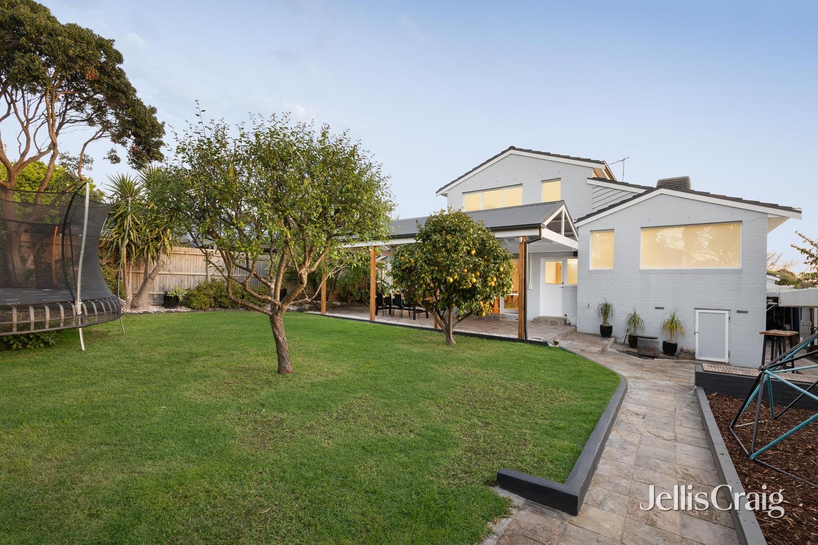 63 Maxine Drive, St Helena image 19