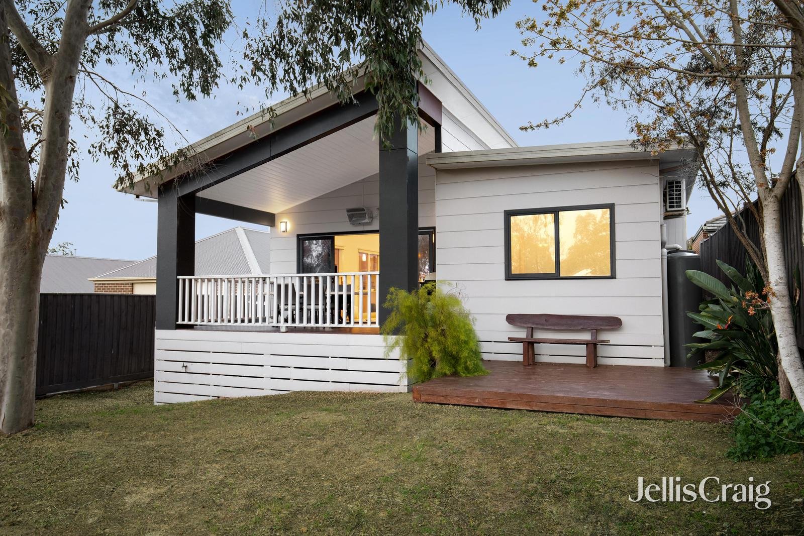 63 Merredin Circuit, Doreen image 14