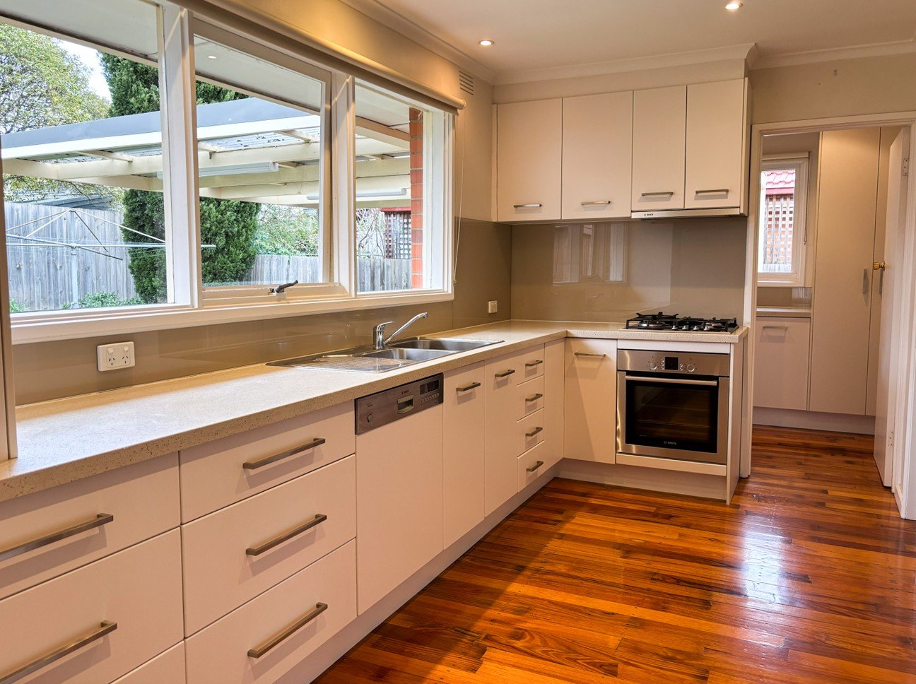 63 Orchard Grove, Blackburn&nbsp;South image 3