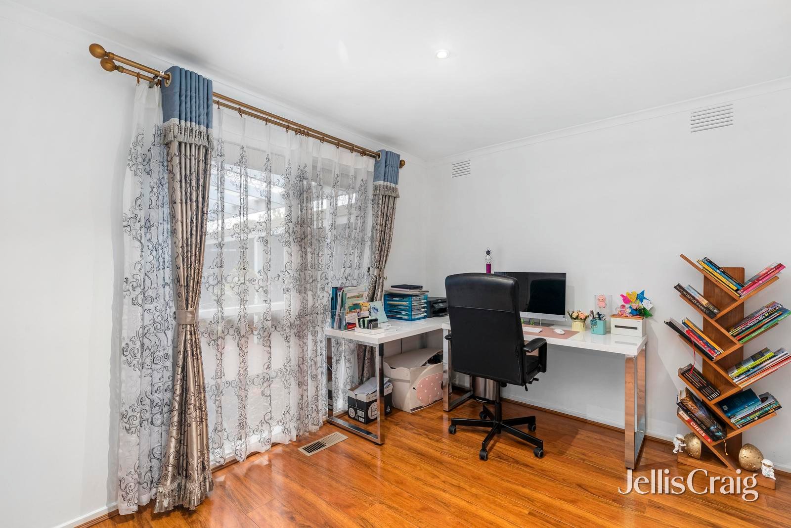 63 Phoenix Drive, Wheelers&nbsp;Hill image 6