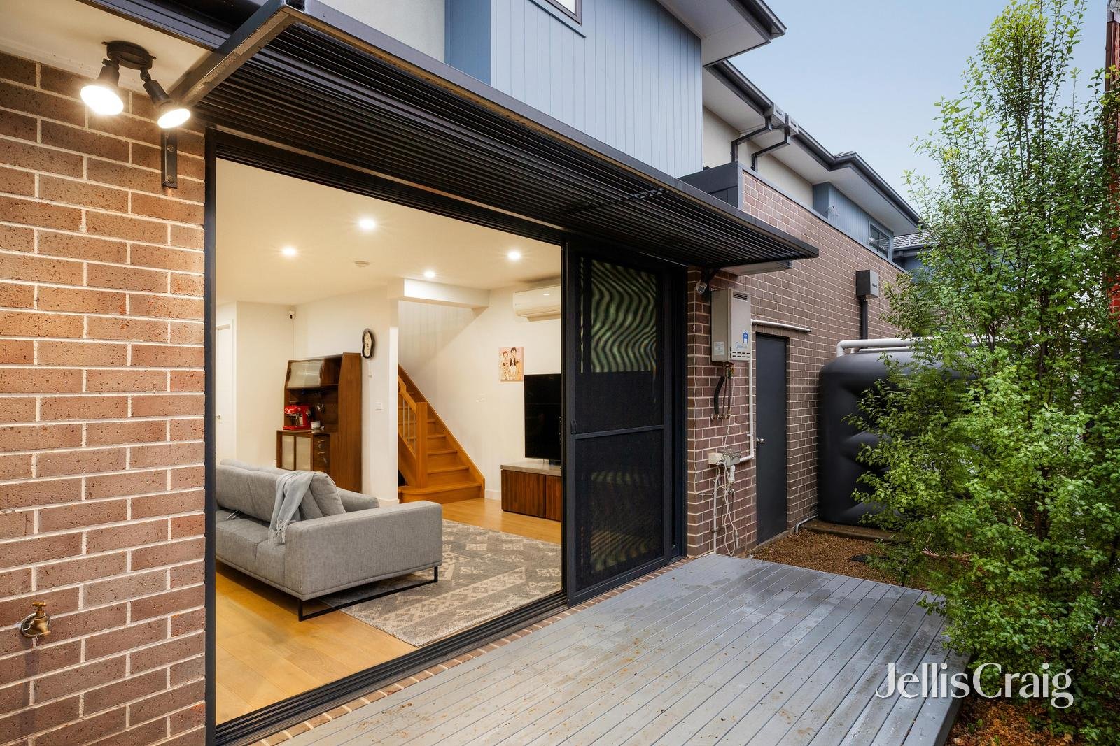 6/3 Skeffington Street, Bellfield image 9