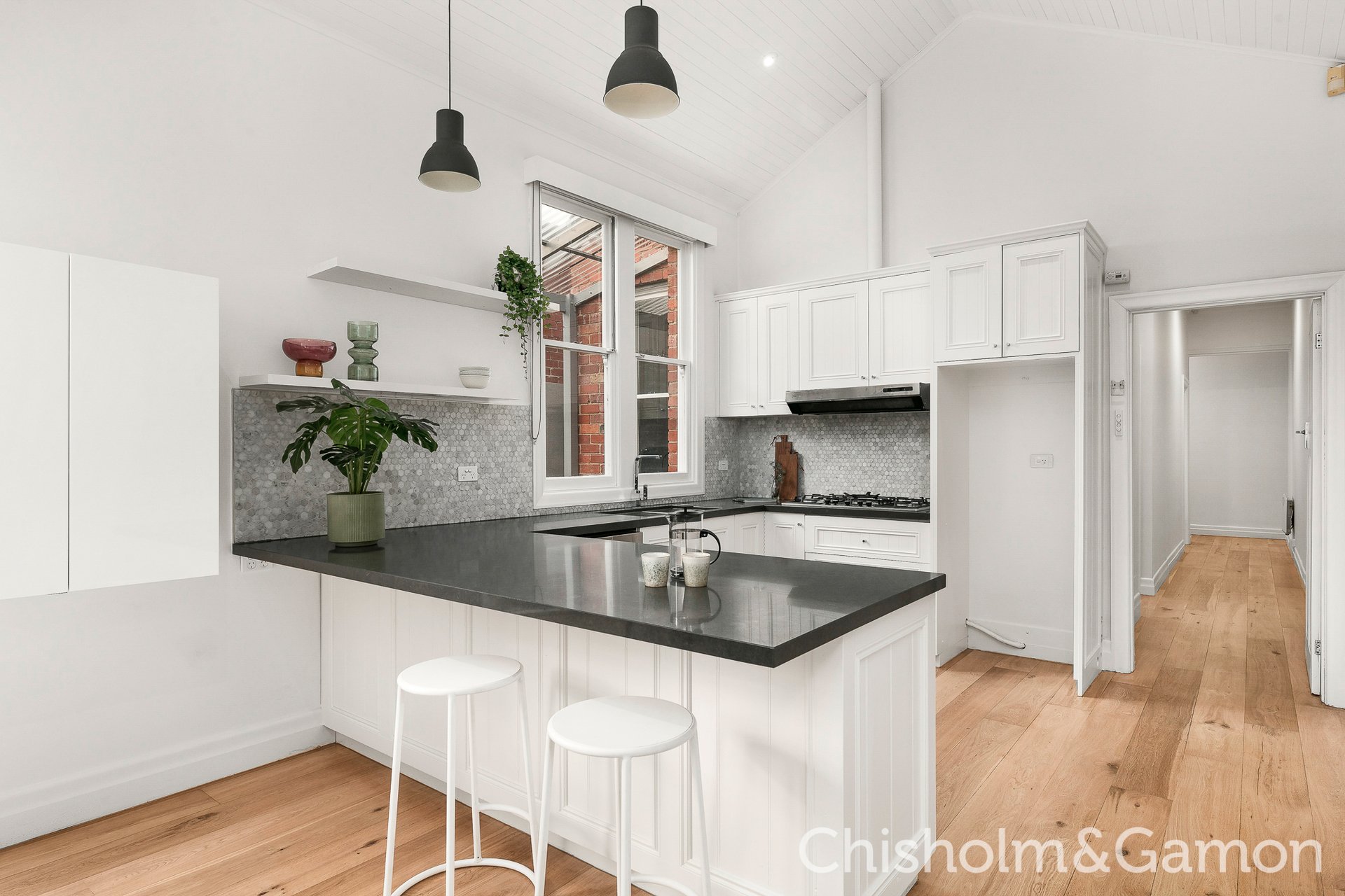 63 Spray Street, Elwood image 3