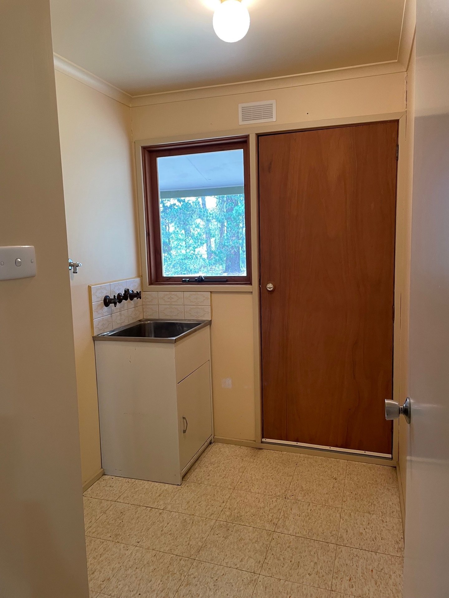 63 Strathclyde Crescent, Woodend image 11