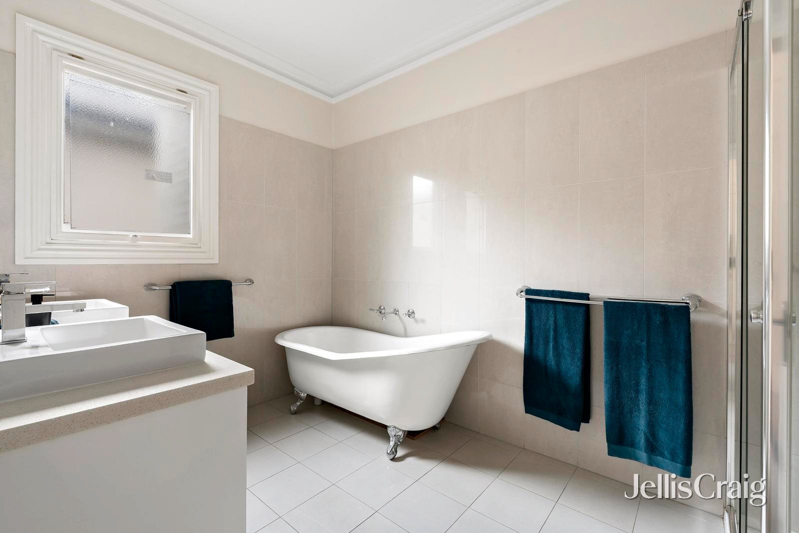 63 The Crescent, Ascot&nbsp;Vale image 13