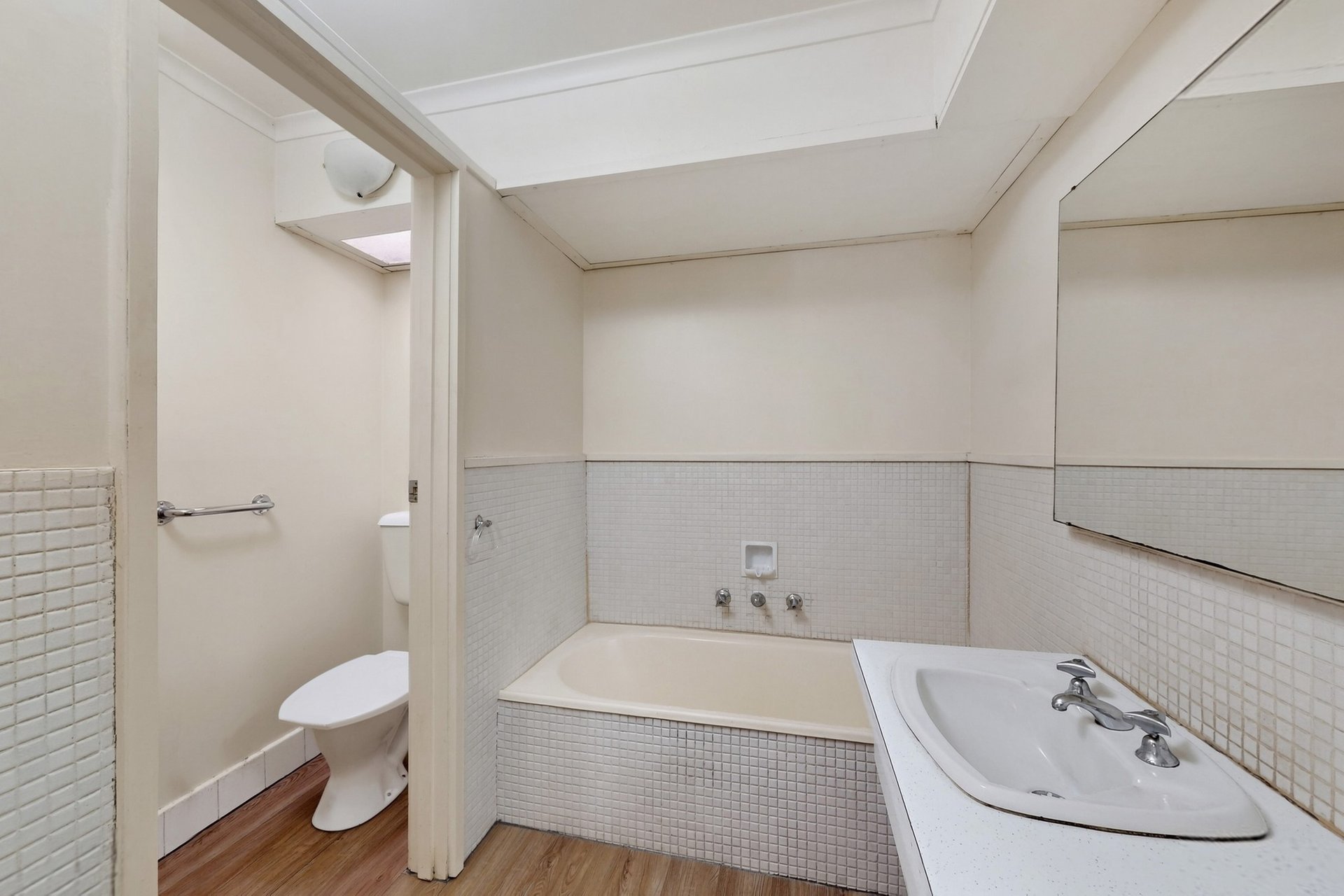 6/3 Tyrone Street, Camberwell image 7
