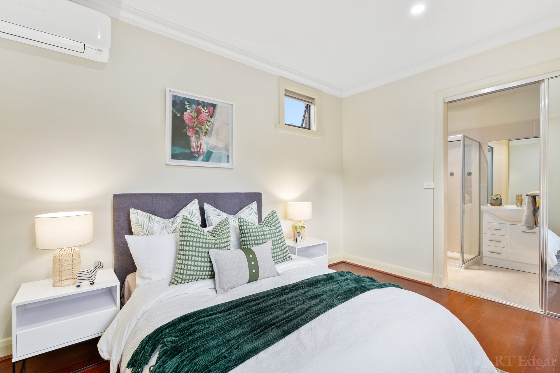 Property Gallery Thumbnail 7