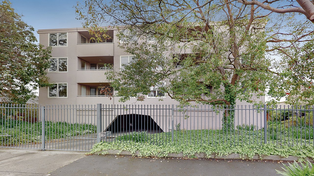 6/30 Munro Street, Hawthorn East image 6