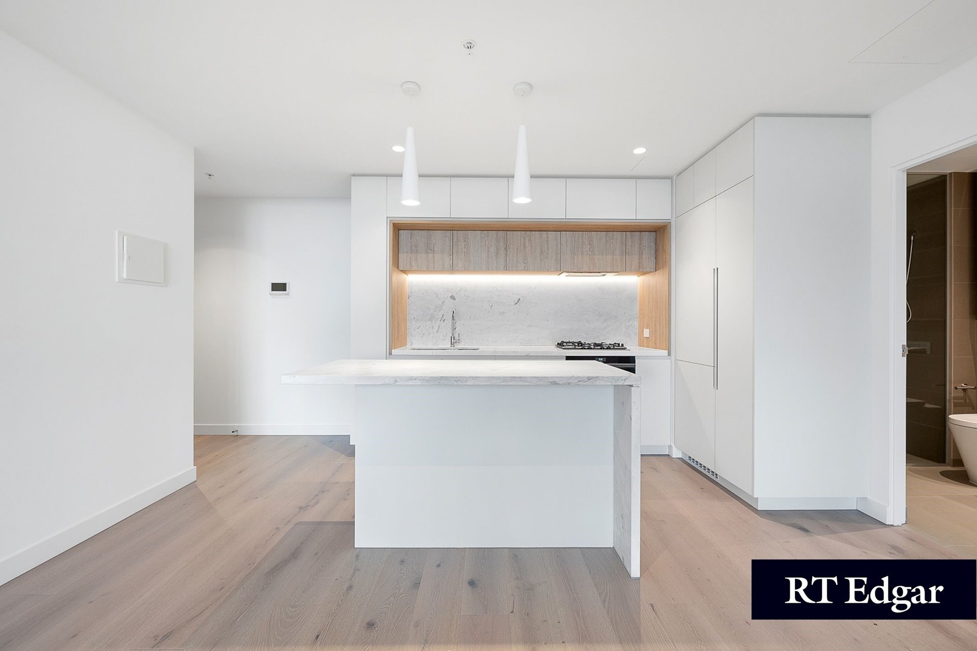 Property Gallery Thumbnail 2
