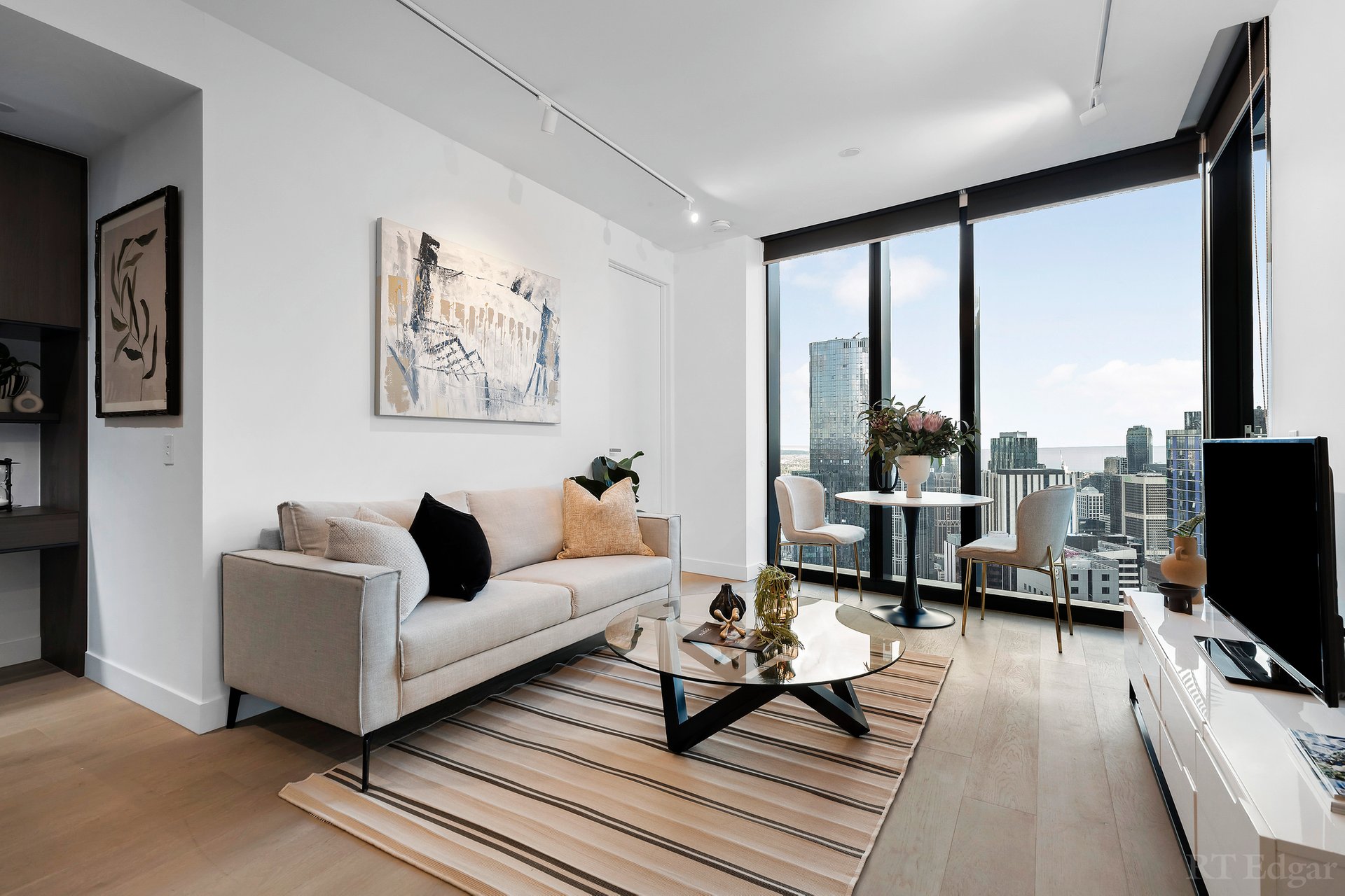 Property Gallery - Main Image