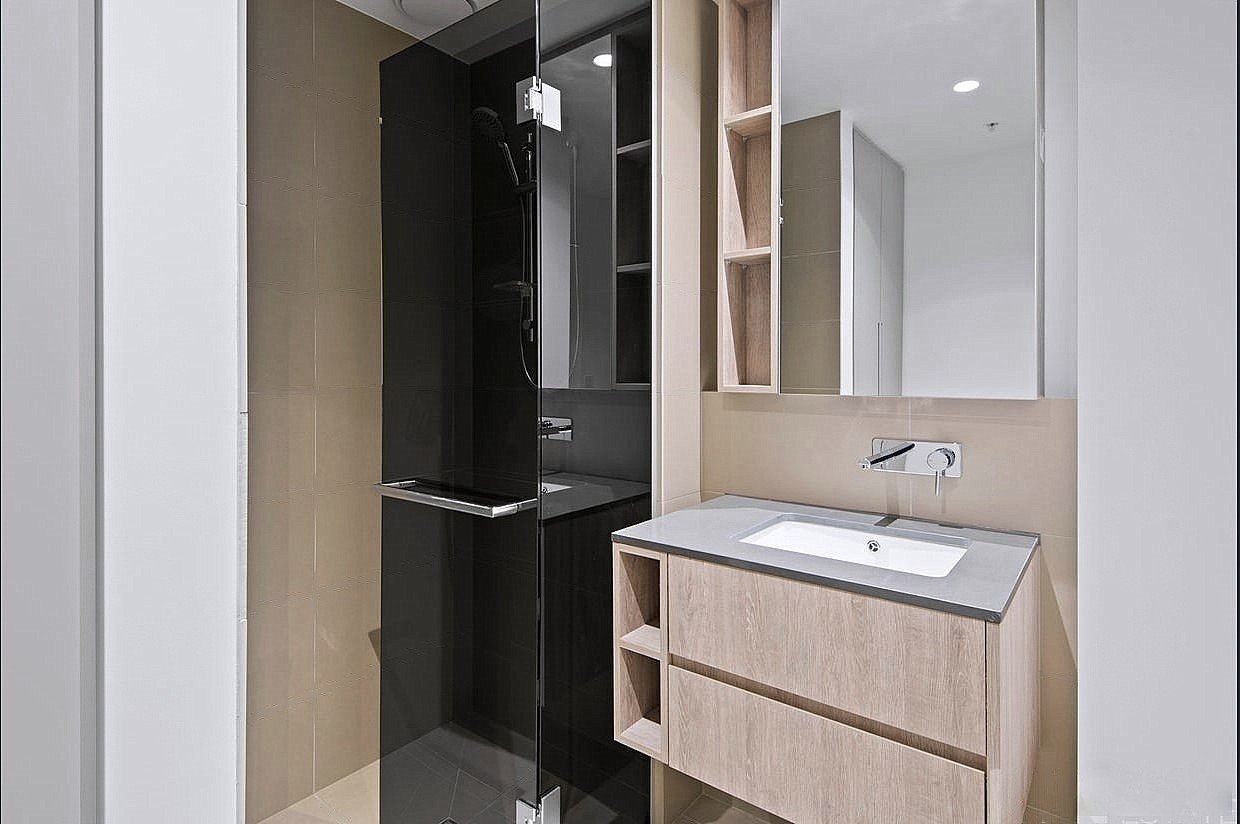 Property Gallery Thumbnail 5