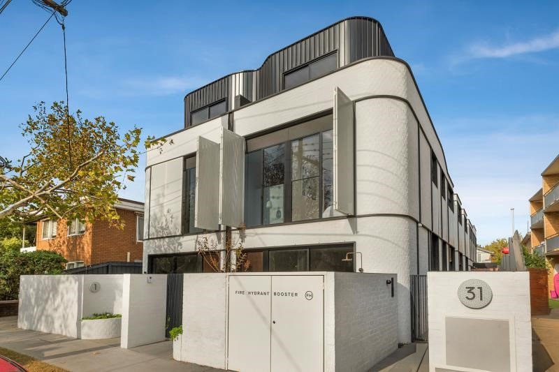 6/31 Pine Avenue, Elwood image 1