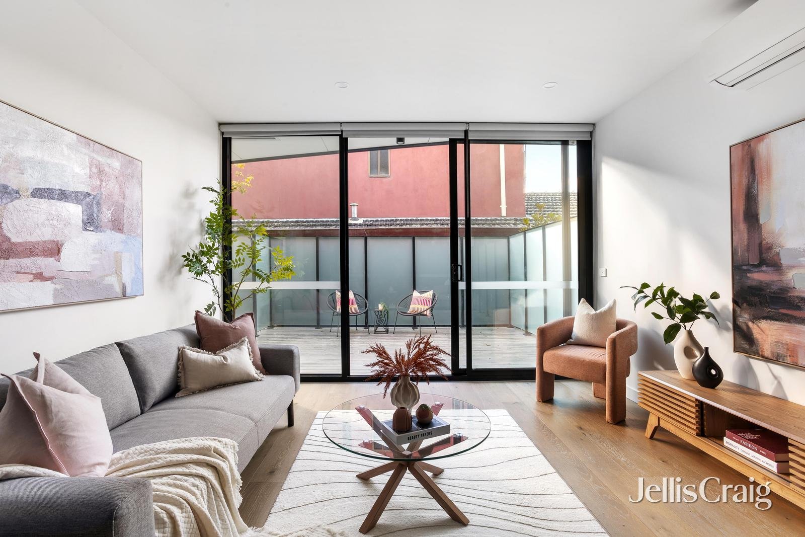 6/31 Prince Edward Avenue, Mckinnon image 4