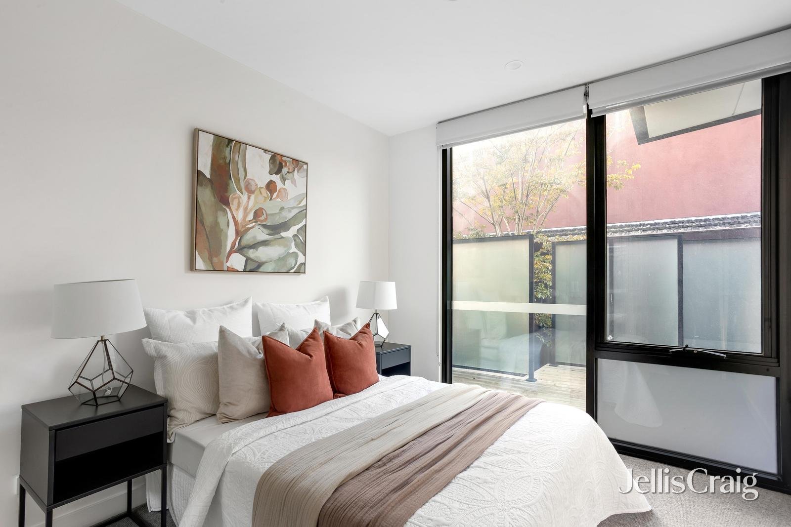 6/31 Prince Edward Avenue, Mckinnon image 6