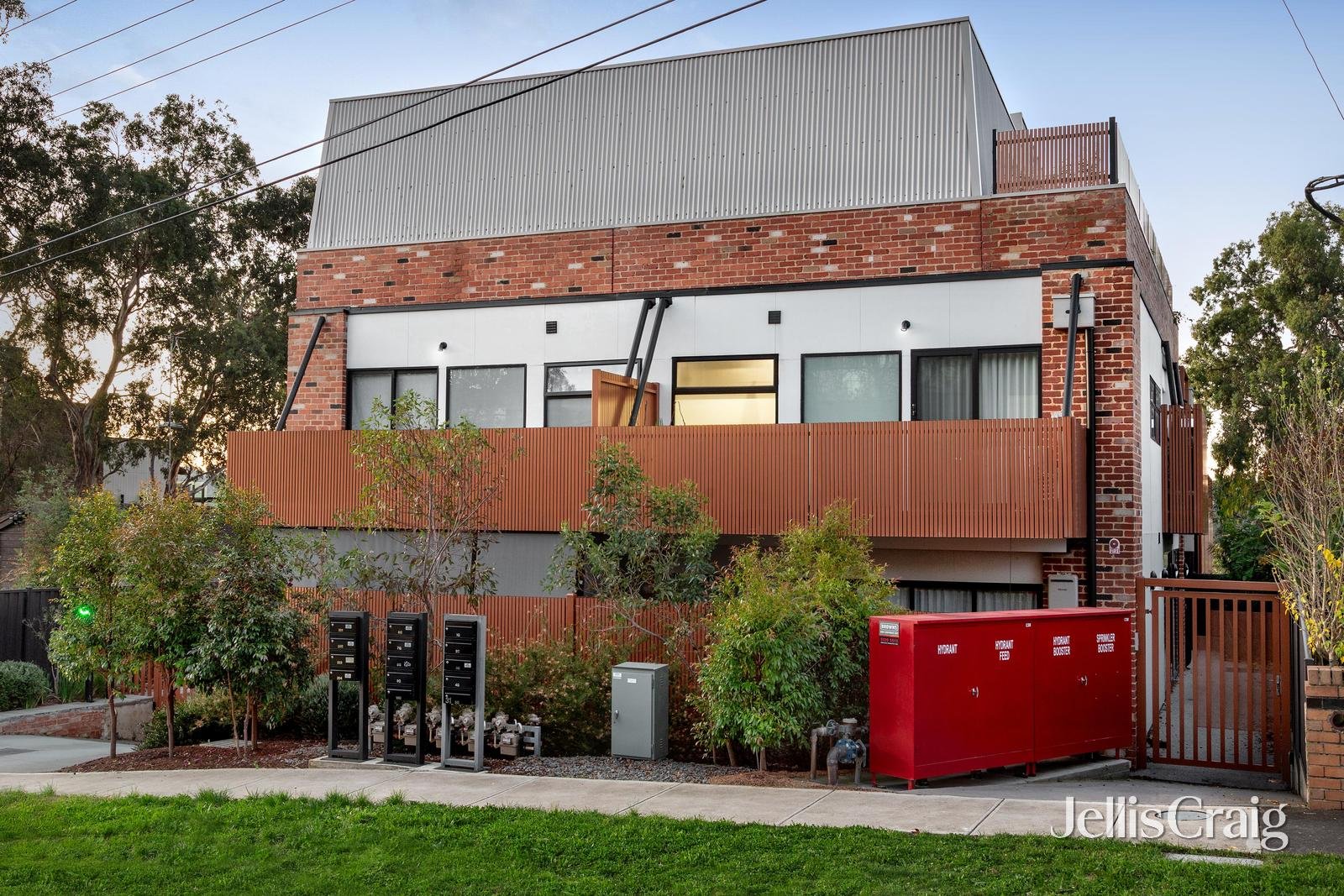 6/31 Pryor Street, Eltham image 1