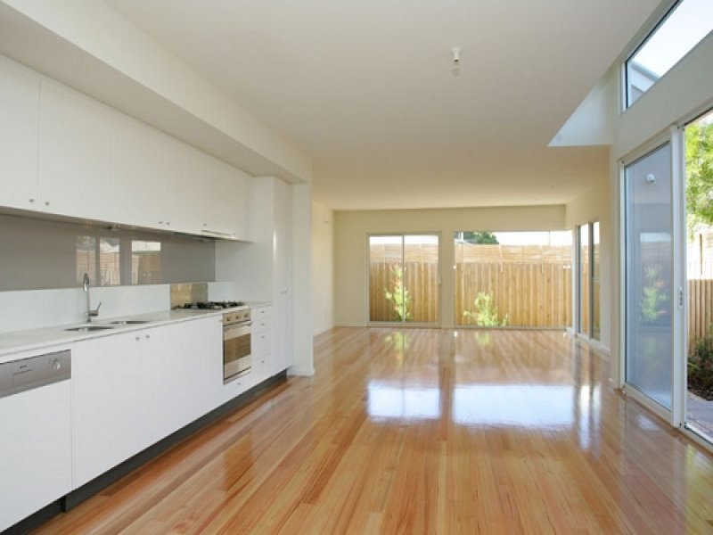 6/32 Princes Street, Williamstown image 2