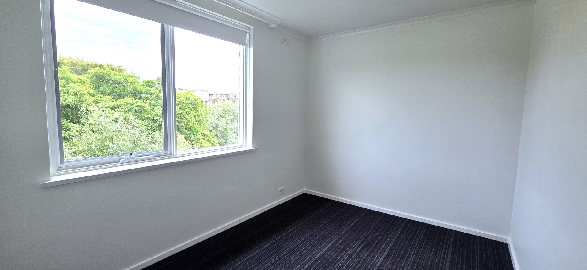 Property Gallery Thumbnail 7