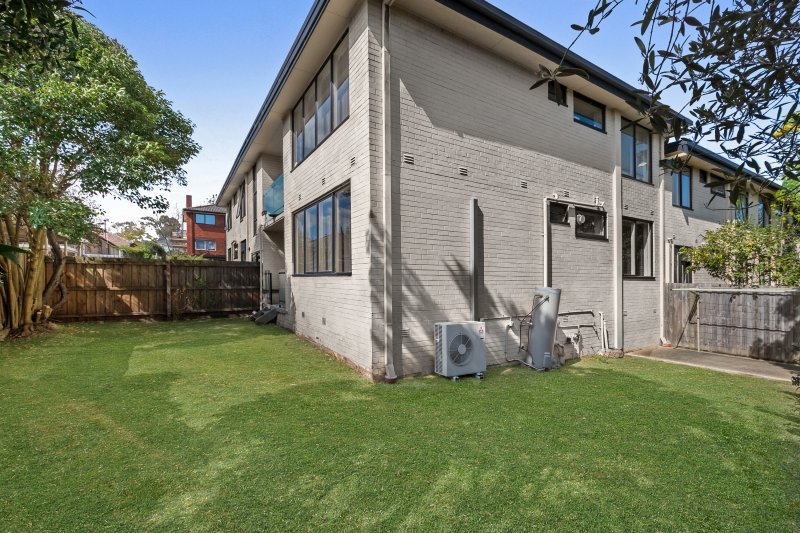 6/33 Albion Road, Box&nbsp;Hill image 2