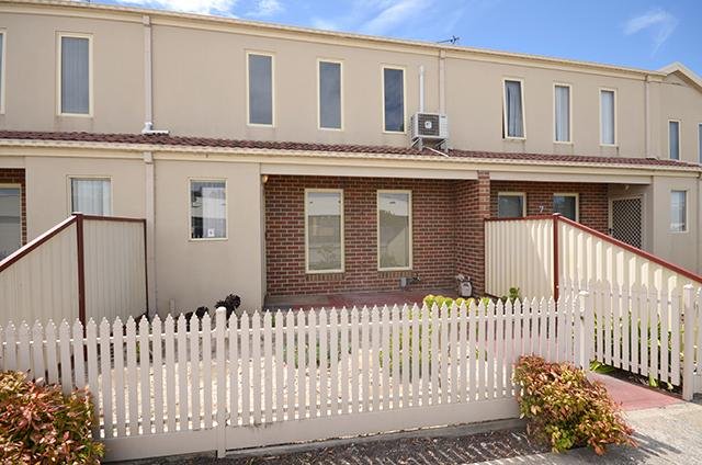 6/33 Alexandra Street, Sebastopol image 2