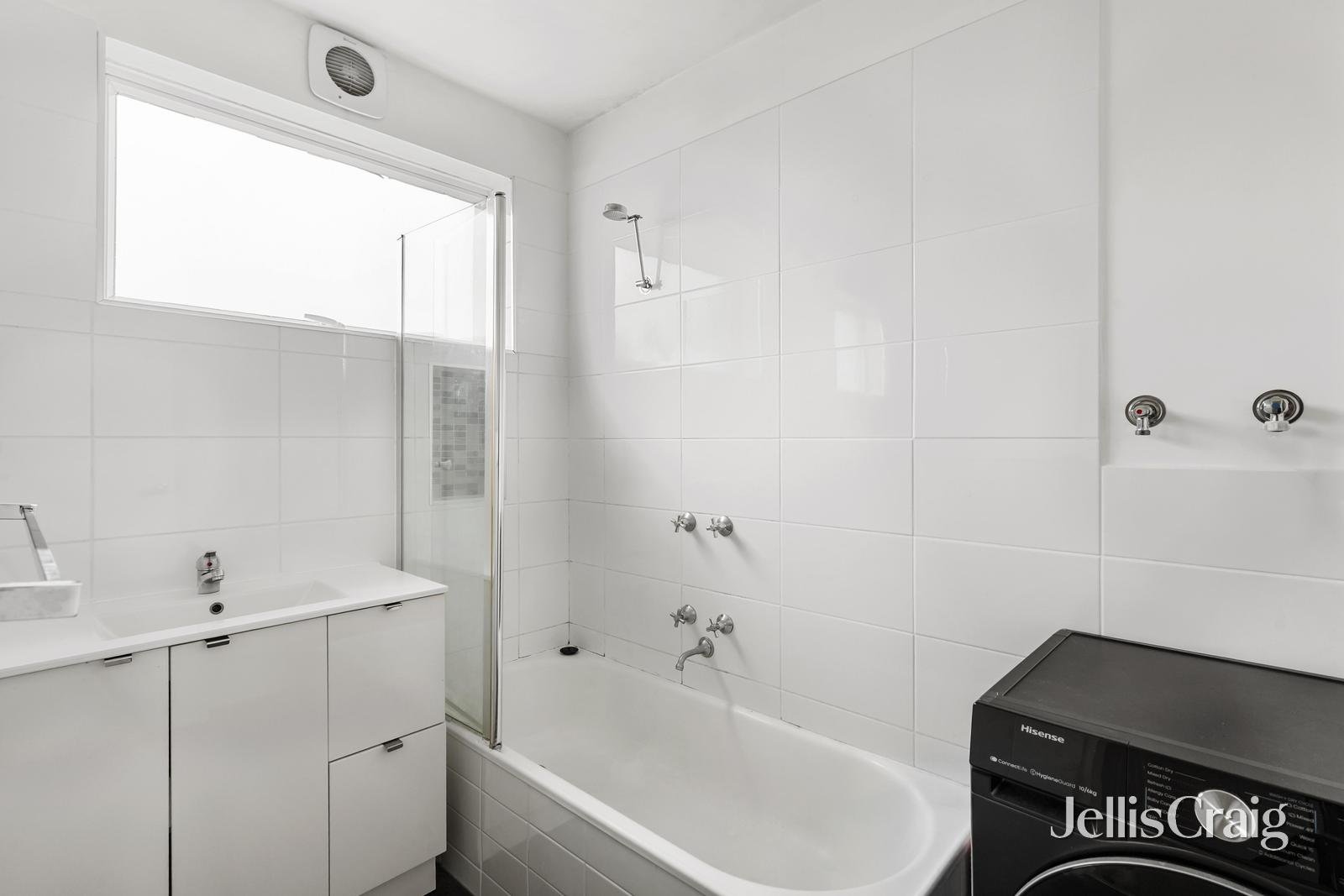 6/33 Coorigil Road, Carnegie image 5