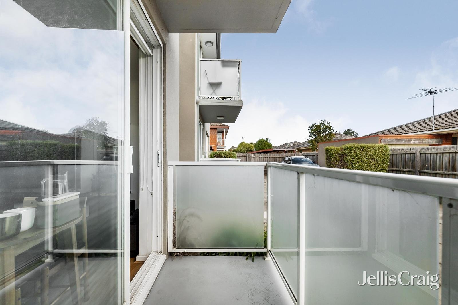 6/33 Coorigil Road, Carnegie image 6