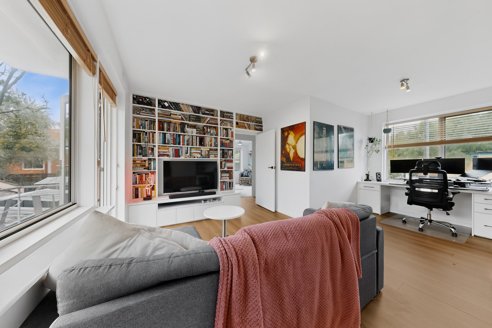 6/33 Elphin Grove, Hawthorn image 3