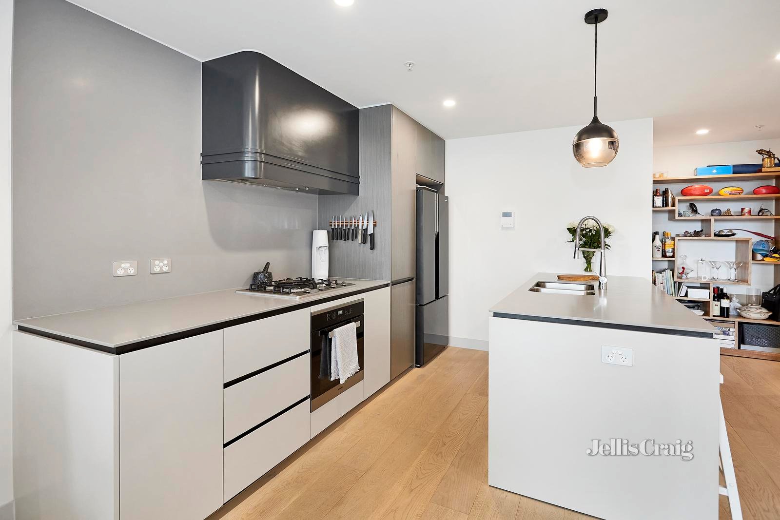 6/33 Judd Street, Richmond image 2