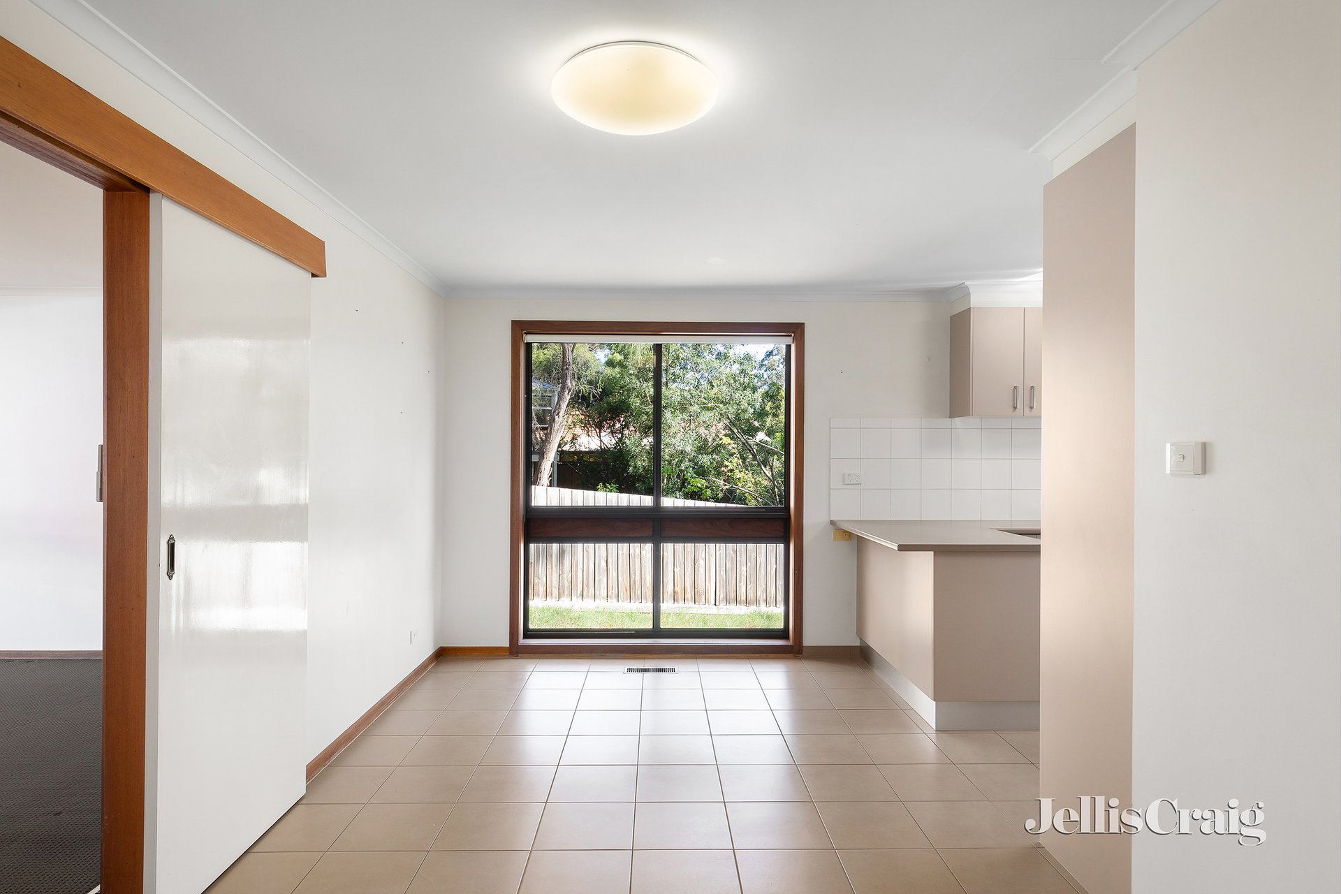 6/336 St Helena Road, Eltham North image 3