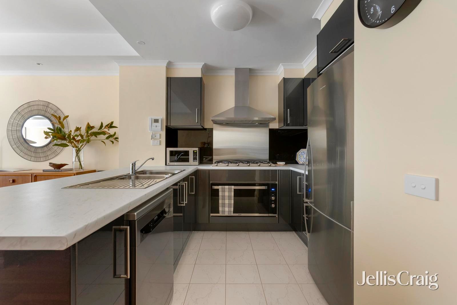 63/418 St Kilda Road, Melbourne image 4