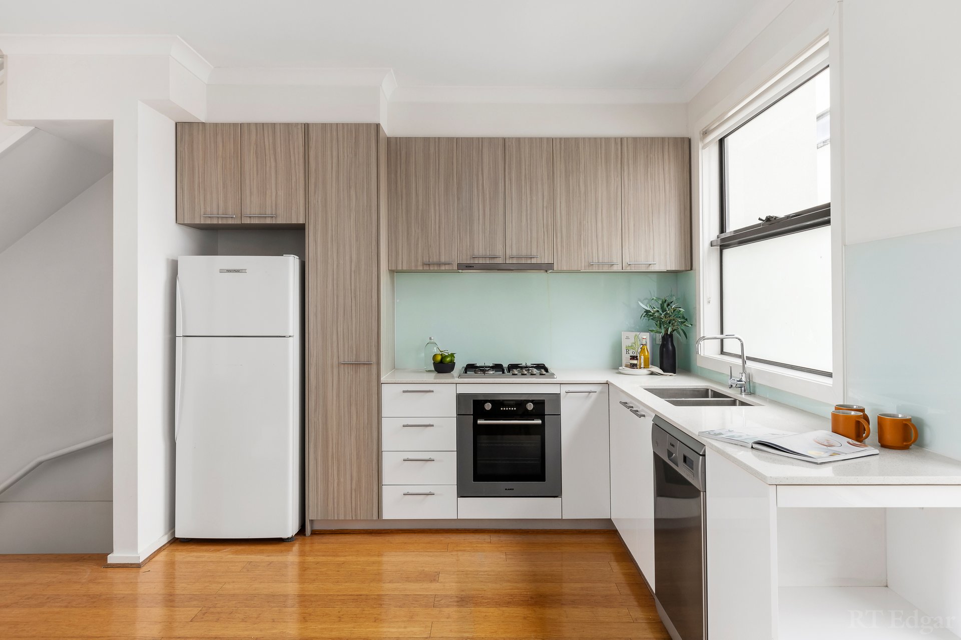 Property Gallery Thumbnail 3