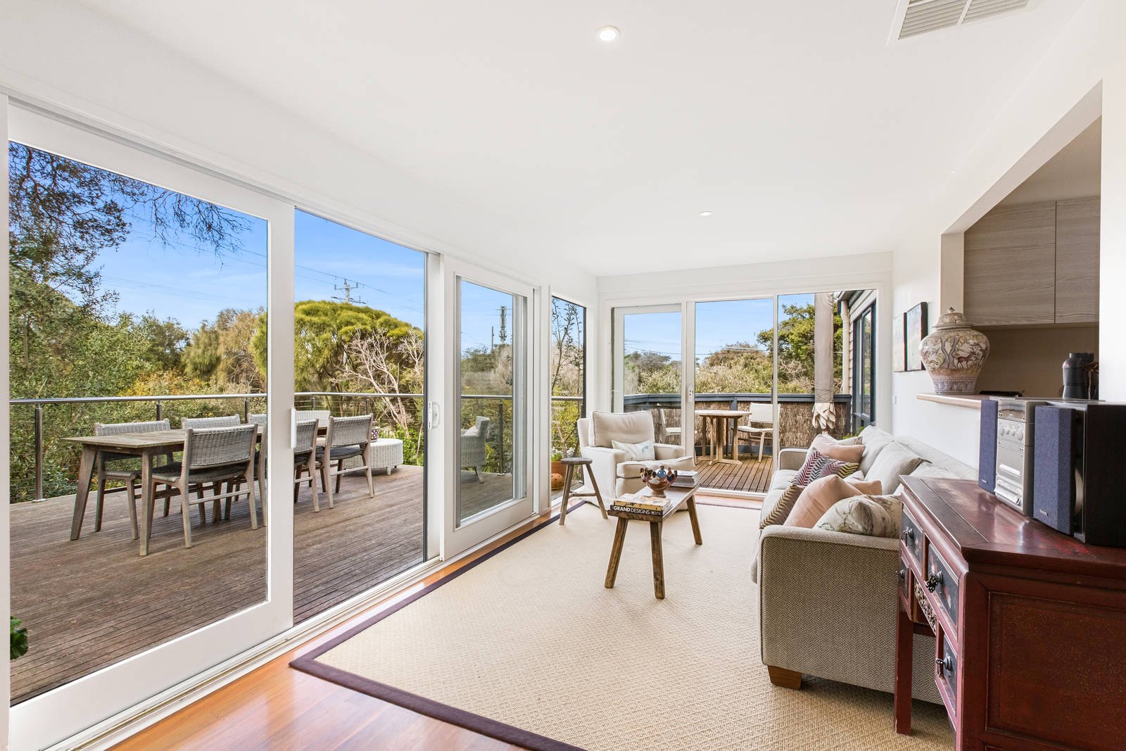 Property Gallery Thumbnail 6