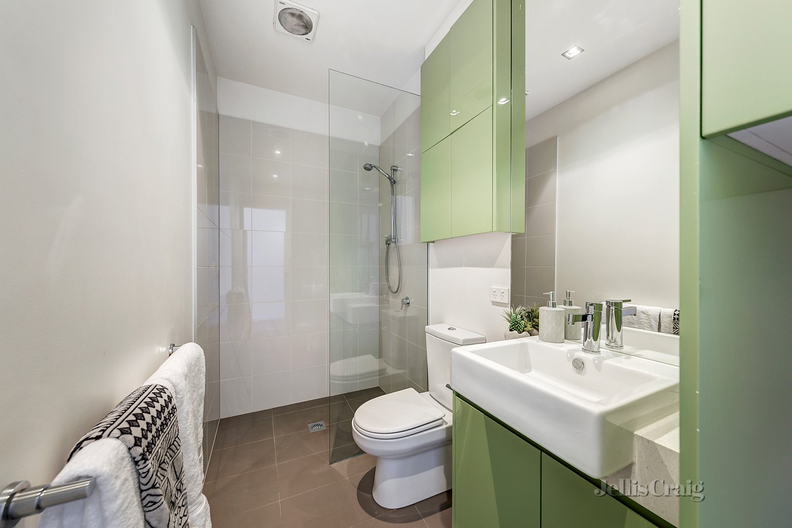 6/35 Willis Street, Hampton image 5