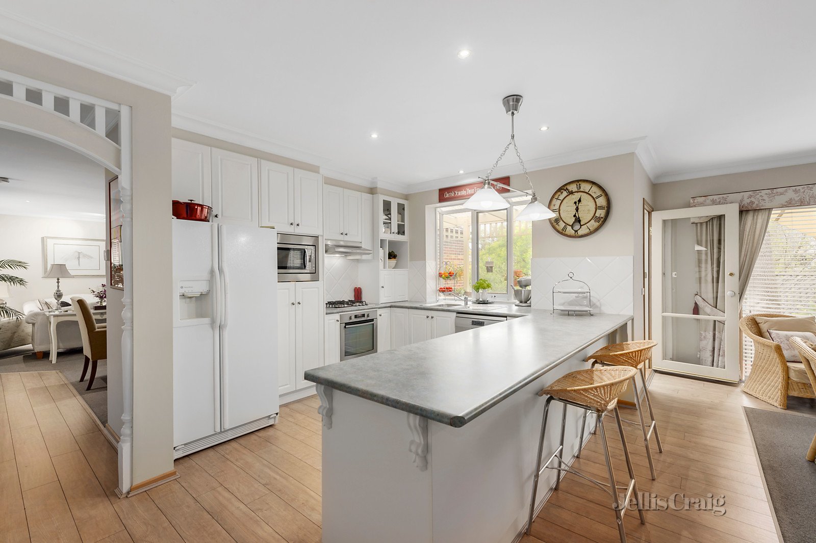 6/36 Glen Valley Road, Forest Hill image 5