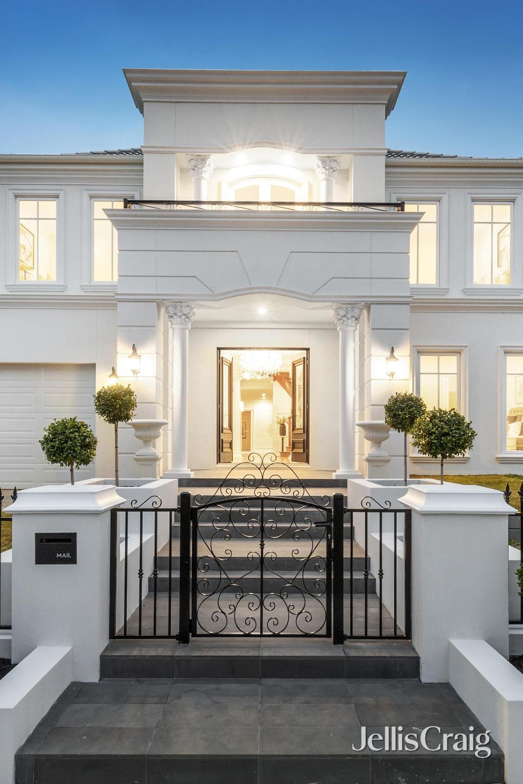 636 Highbury Road, Glen Waverley image 2