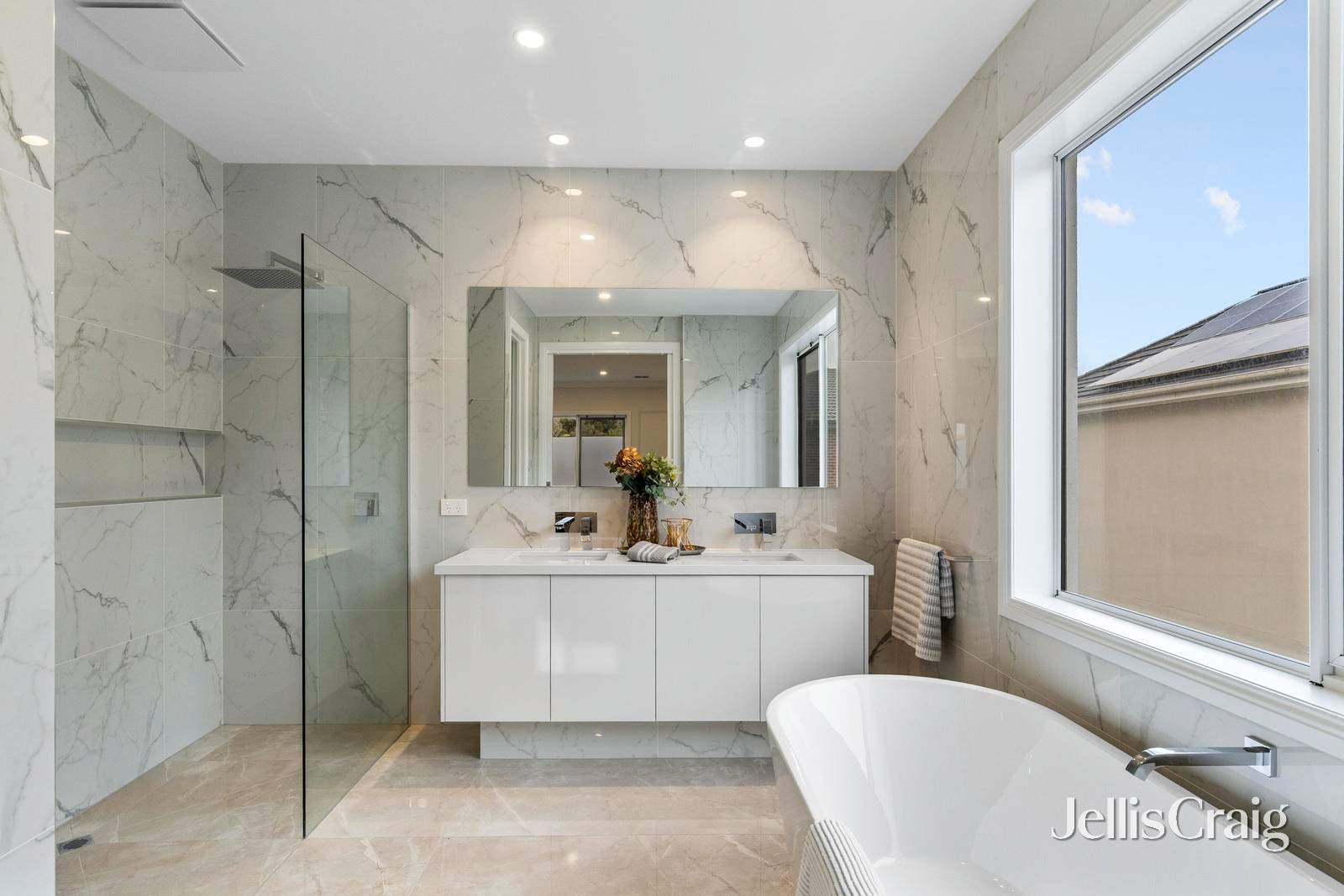 636 Highbury Road, Glen Waverley image 15