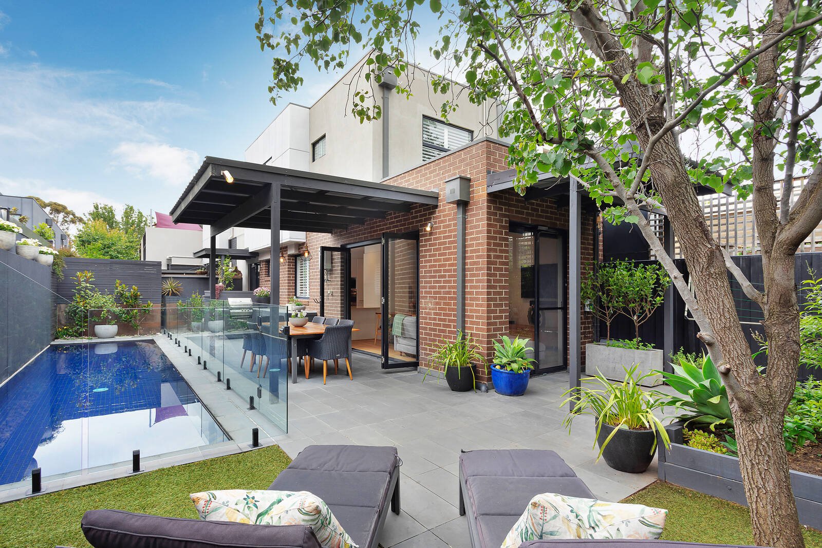 Property Gallery - Main Image