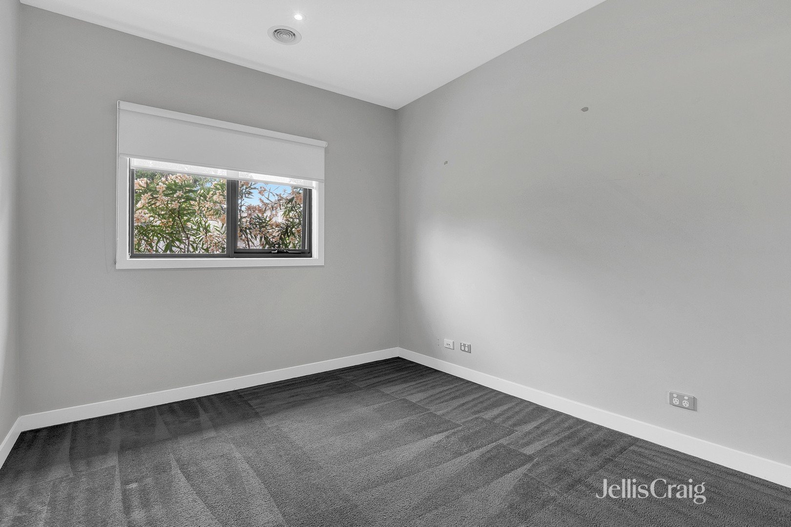 6/37 Wren Street, Altona image 5