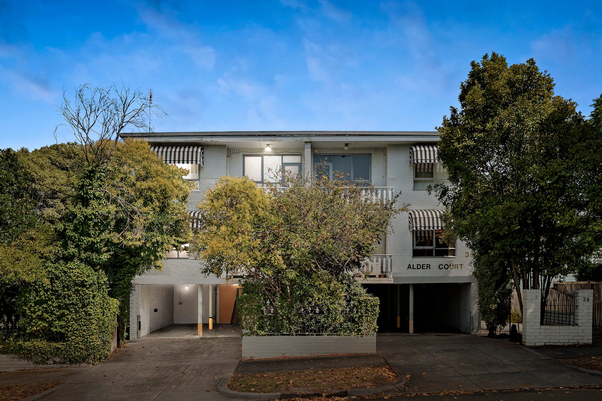 Property Gallery Thumbnail 2