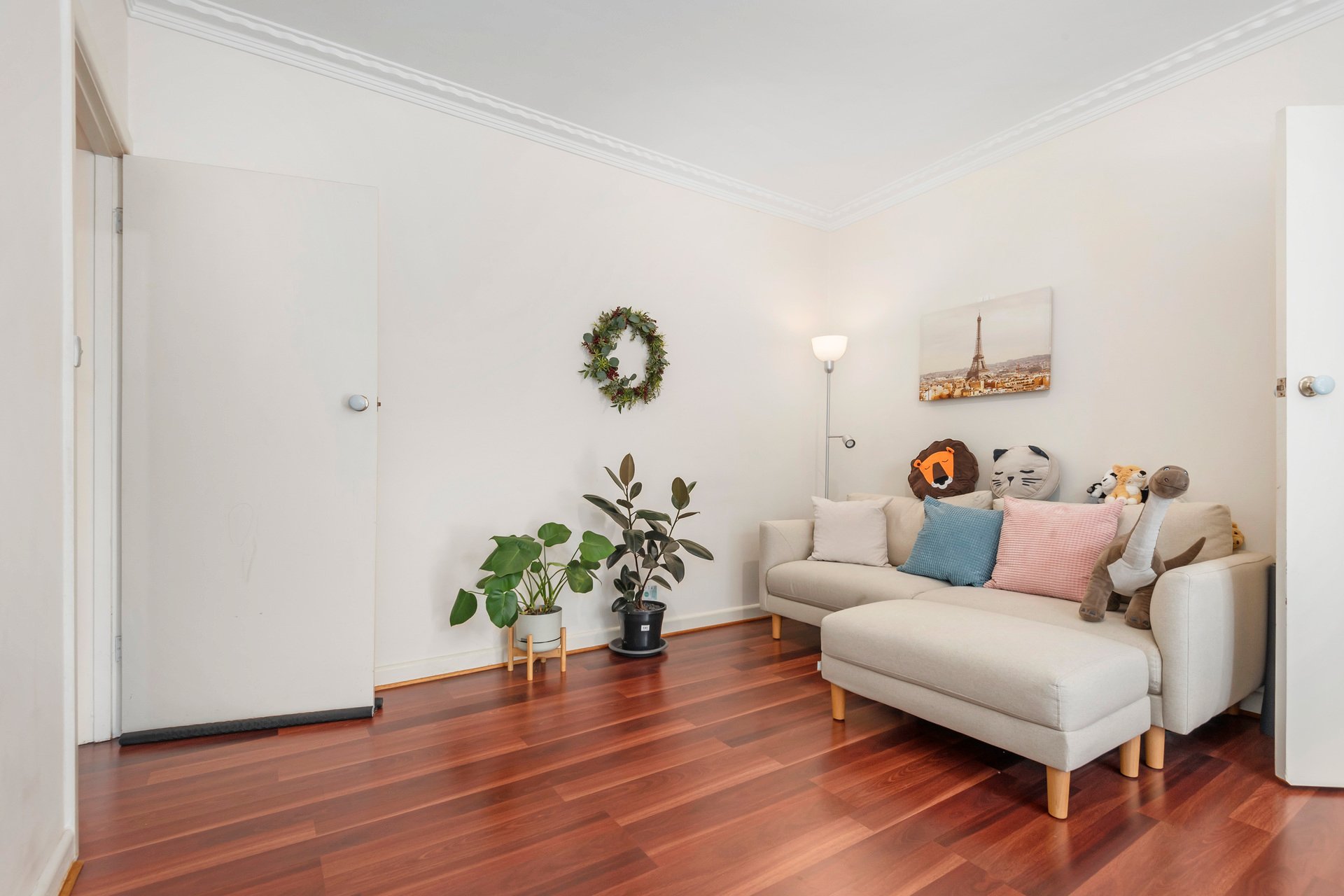 Property Gallery Thumbnail 3