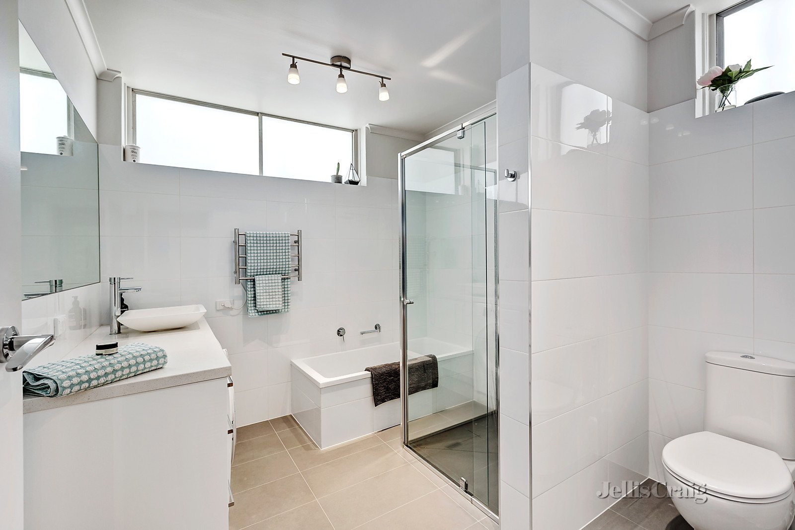 6/38 Boisdale Street, Surrey Hills image 5