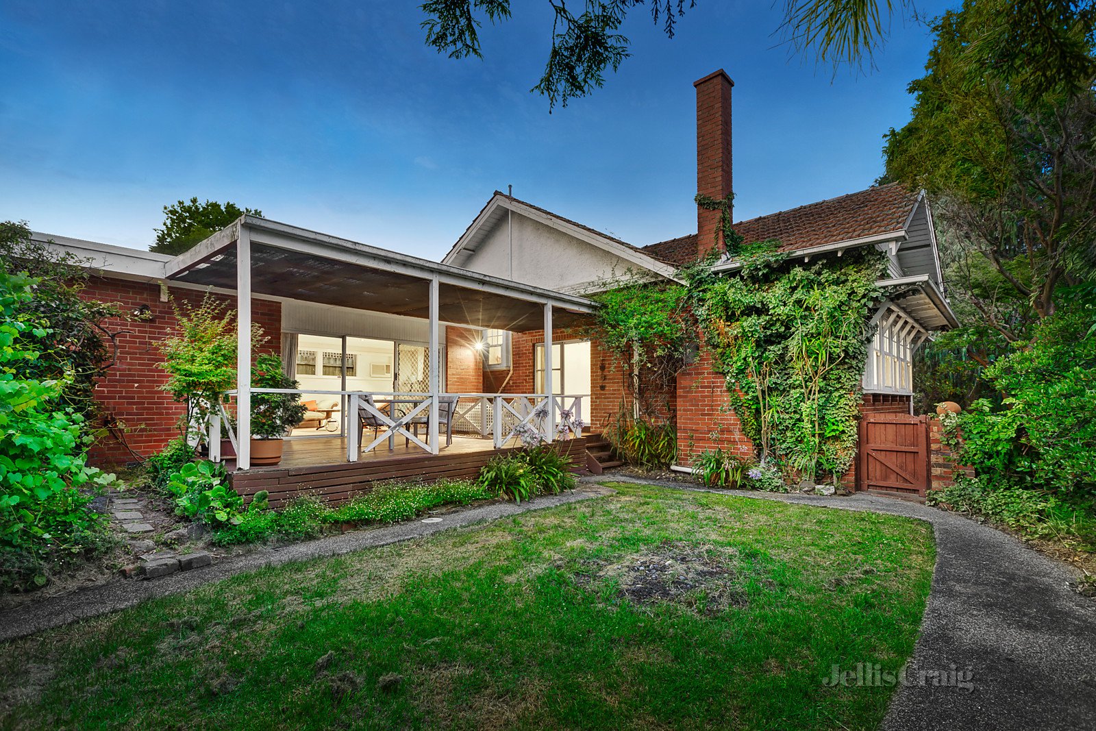 638 Riversdale Road, Camberwell image 9