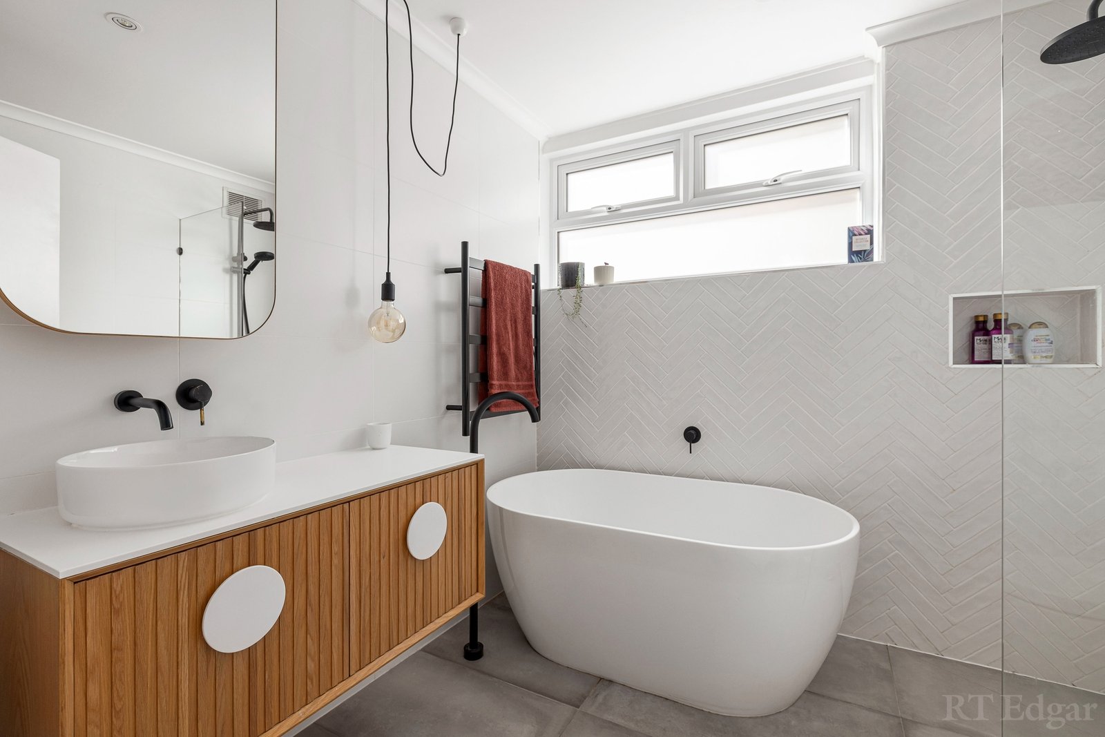 Property Gallery Thumbnail 8
