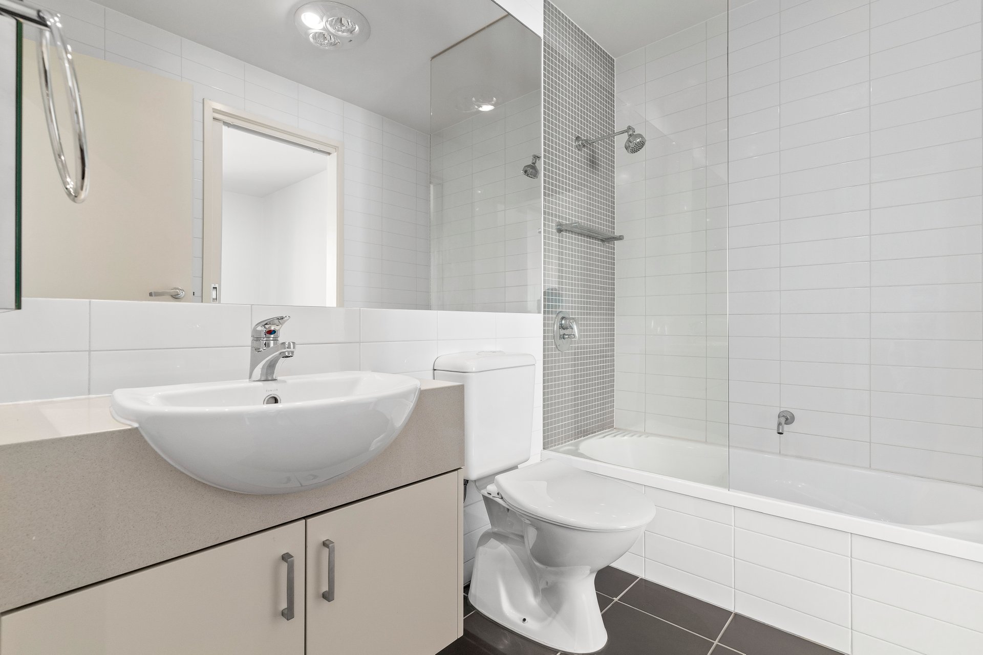 Property Gallery Thumbnail 13