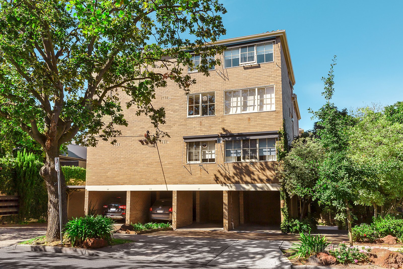 6/38a Kensington Road, South Yarra image 1