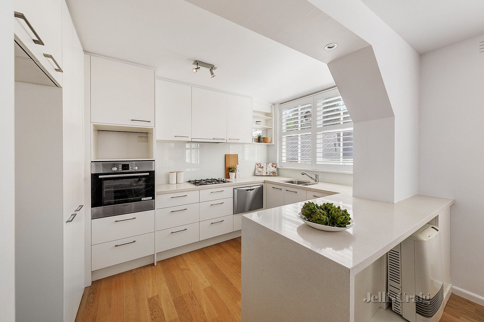 6/38a Kensington Road, South Yarra image 4