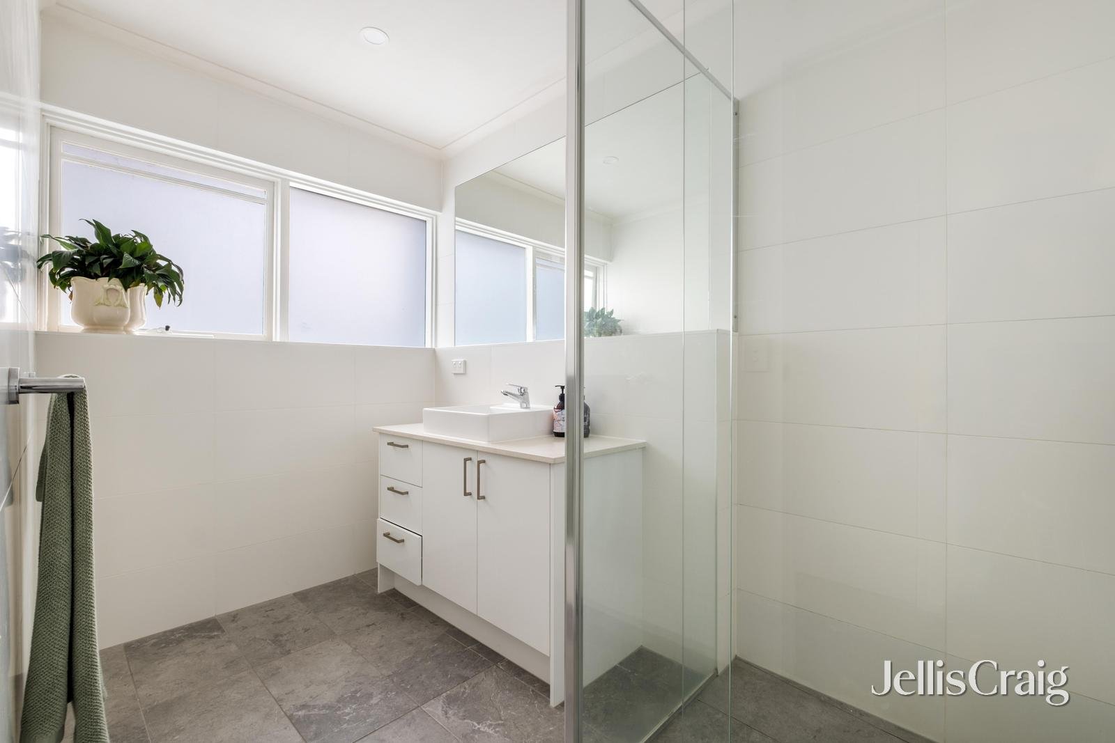 6/39 Balston Street, Balaclava image 7